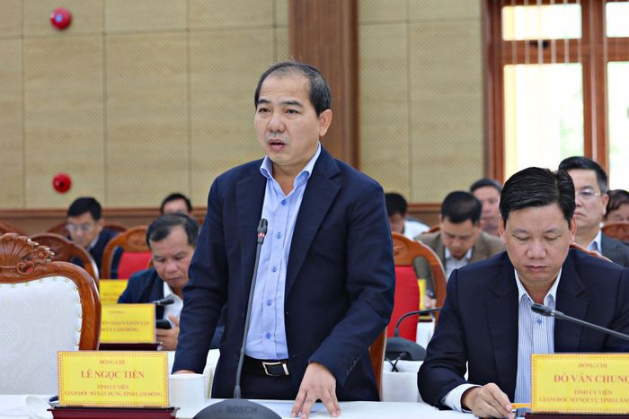 Giám đốc Sở Xây dựng Lê Ngọc Tiến đề xuất các bước tiếp theo trong thực hiện nhiệm vụ điều chỉnh quy hoạch tỉnh