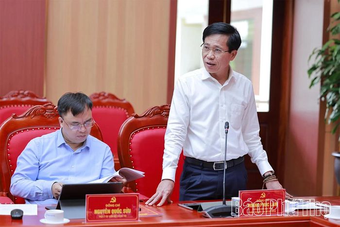 Lãnh đạo Học viên Chính trị Quốc gia Hồ Chí Minh phát biểu tại hội nghị.