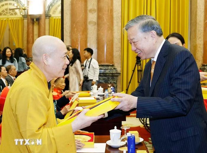 Tổng Bí thư, Chủ tịch nước Tô Lâm và các đại biểu. Ảnh: Thống Nhất/TTXVN