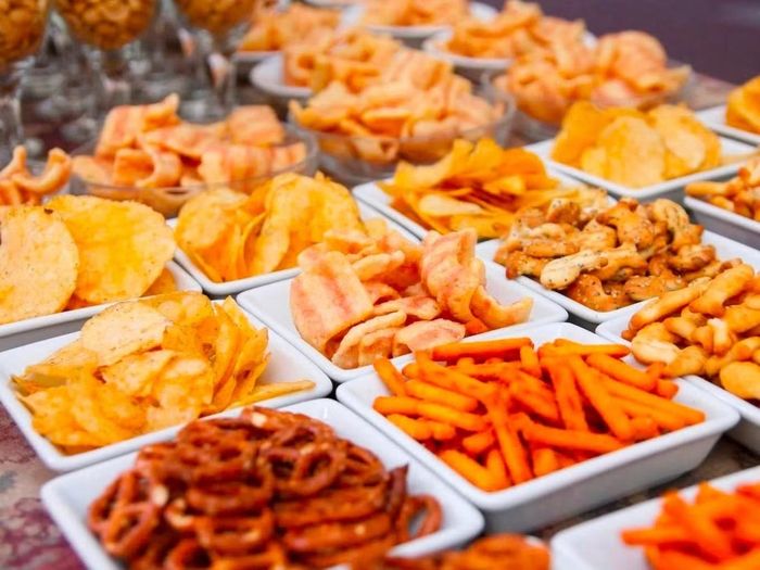 Tiêu thụ thường xuyên thực phẩm siêu chế biến có nguy cơ gia tăng nguy cơ tăng huyết áp, tim mạch, đái tháo đường...