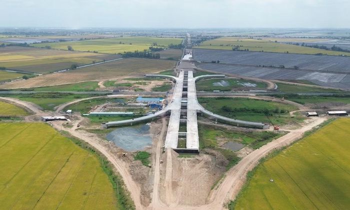 Khối lượng thực hiện đạt hơn 19.790 tỷ đồng (chiếm tỷ lệ 56,97%), công tác giải ngân 15.861 tỷ đồng (chiếm tỷ lệ 79,29%).