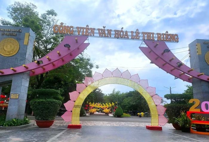 Công viên Văn hóa Lê Thị Riêng, phường Hòa Hưng, TP Hồ Chí Minh ngày nay.