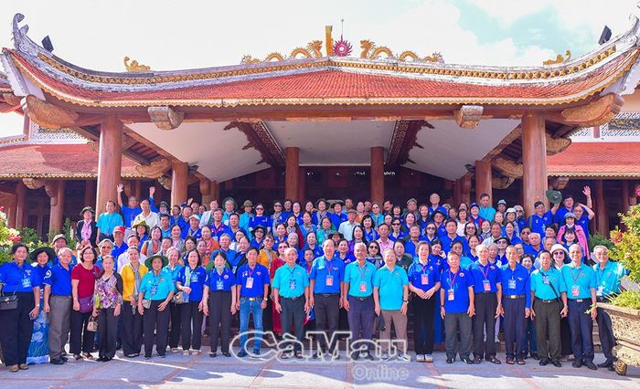Hành trình Sống mãi tuổi 20 lần thứ 15 với chủ đề “Hội ngộ Cà Mau ngày mới” đã khép lại sau 3 ngày diễn ra.