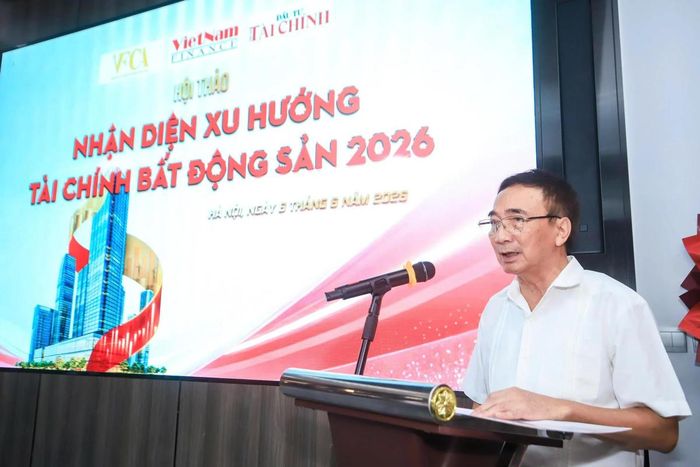 TS. Lê Minh Nghĩa - Chủ tịch Hiệp hội Tư vấn Tài chính Việt Nam (VFCA) phát biểu khai mạc hội thảo.