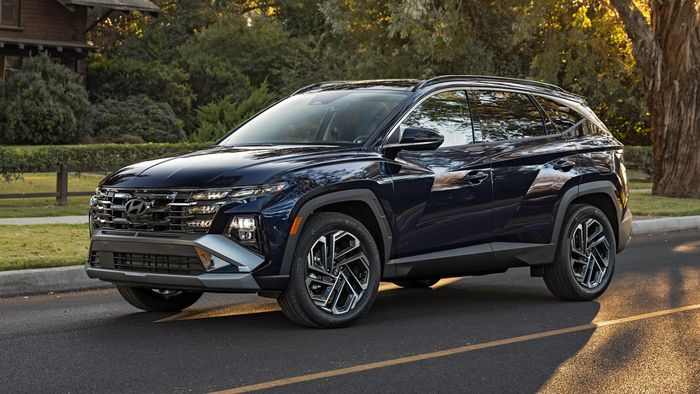 Phiên bản sử dụng động cơ hybrid của Hyundai Tucson bổ sung thêm lựa chọn cho người tiêu dùng.
