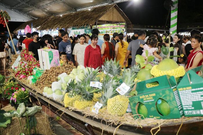 Khu vực trưng bày ban đầu.
