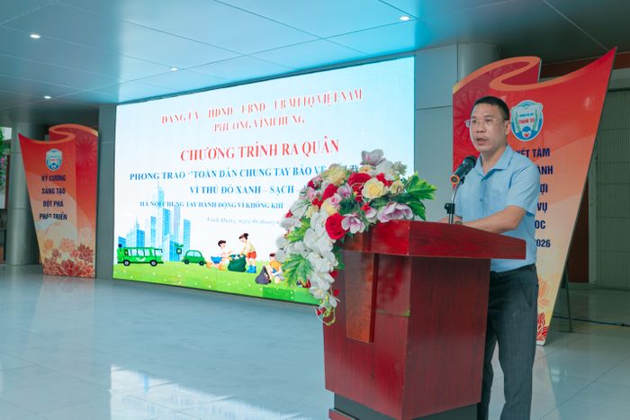 Ủy viên Ban Thường vụ Đảng ủy, Chủ tịch Ủy ban MTTQ Việt Nam phường Phạm Ngọc Hưng phát biểu tại chương trình. Ảnh: PV