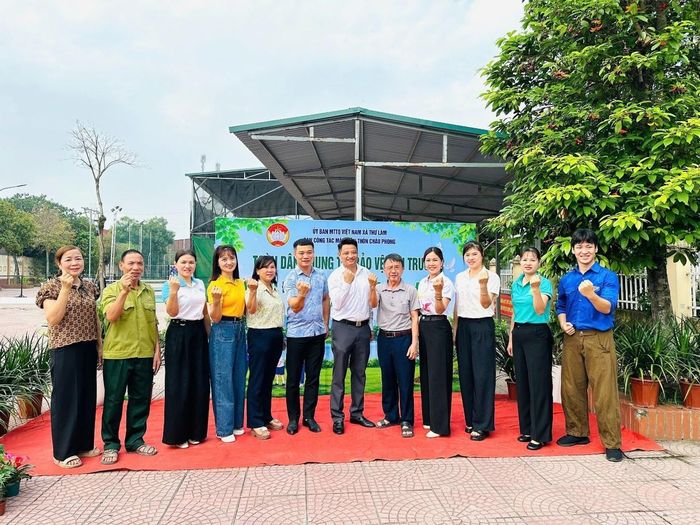 Ủy ban MTTQ Việt Nam xã Thư Lâm phối hợp với các tổ chức chính trị - xã hội tổ chức Lễ ra quân. Ảnh: TL