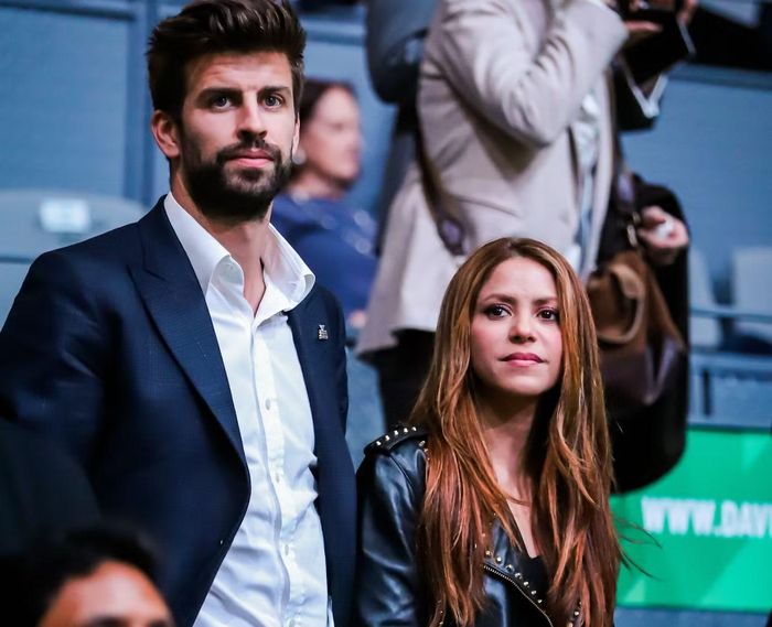  Shakira và Gerard Piqué. 