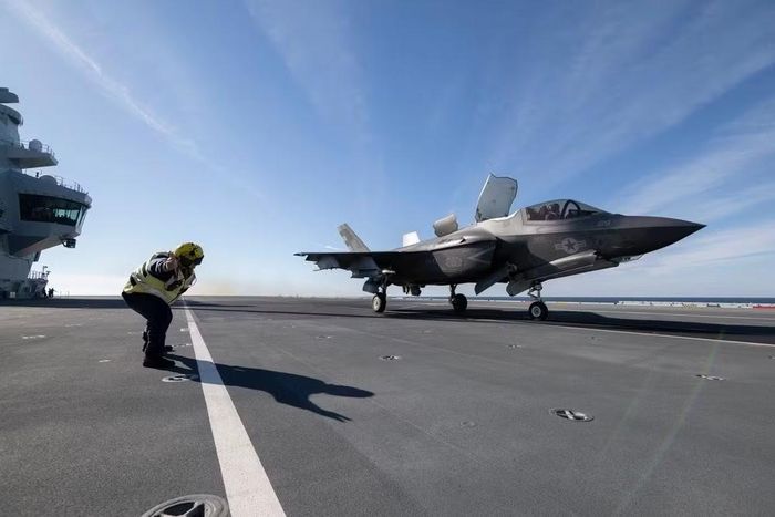 Các phương tiện này tạo thành một cụm tác chiến hoàn chỉnh, trong đó F-35B đảm nhiệm vai trò trinh sát và chỉ huy, còn lực lượng còn lại thực hiện đổ bộ, cơ động và hỗ trợ chiến đấu.
