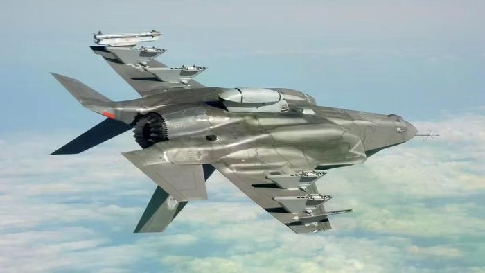 Giới phân tích cho rằng việc đưa tiêm kích F-35B vào tác chiến đô thị không chỉ nhằm nâng cao khả năng tấn công mà còn phục vụ mục tiêu kiểm soát thông tin chiến trường.