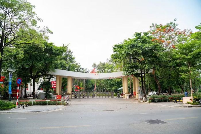 Thời gian qua, Hà Nội đã đẩy mạnh cải tạo, nâng cấp hàng loạt công viên, vườn hoa theo hướng mở, thân thiện và dễ tiếp cận hơn với cộng đồng
