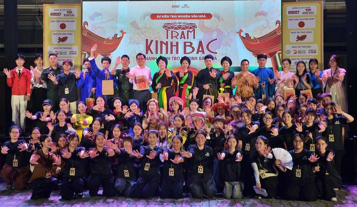 Thông qua những trải nghiệm đa giác quan, “Trạm Kinh Bắc” góp phần xóa nhòa khoảng cách giữa quá khứ và hiện tại, đưa di sản đến gần hơn với thế hệ trẻ.