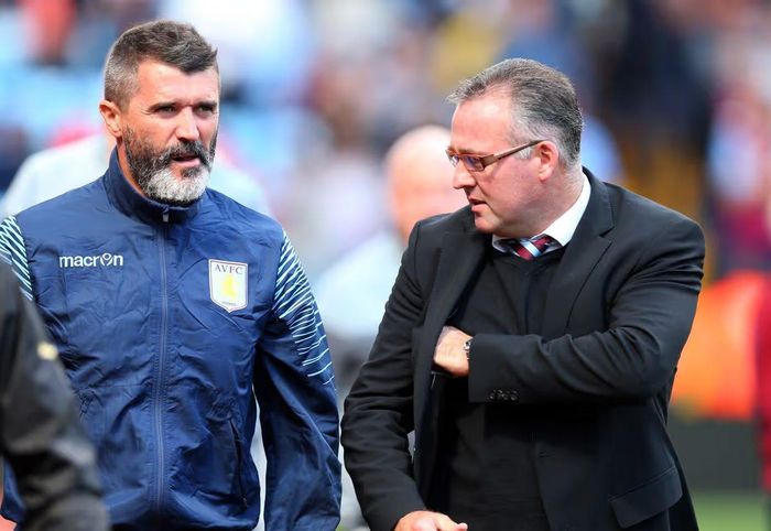 Huyền thoại của MU Roy Keane và HLV Paul Lambert khi còn làm việc tại Aston Villa. ẢNH: AMA