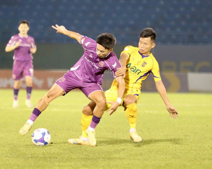  Becamex TP.HCM đang ở tình thế nguy hiểm vì không có quyền tự quyết ở vòng cuối V-League. Ảnh: VPF. 