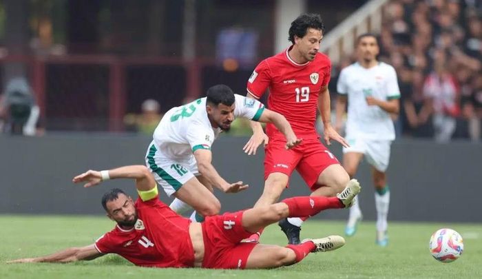  Aymen Hussein (12) cũng từng chạm trán với tuyển Việt Nam hồi giai đoạn 2 vòng loại World Cup 2026 khi Iraq cùng bảng Việt Nam, Philippines và Indonesia. Ảnh: Bola 