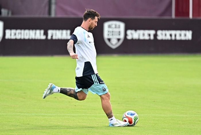  Ngay tại World Cup 2022, anh thay đổi cách chơi bóng của mình. 