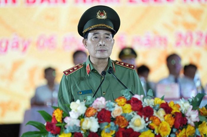 Thượng tướng Lê Quốc Hùng - Thứ trưởng Bộ Công an nhấn mạnh: Trong kỉ nguyên mới, công tác thể dục thể thao, điều lệnh quân sự, võ thuật trong Công an nhân dân cần tiếp tục được đổi mới, không ngừng nâng cao chất lượng, hiệu quả, đáp ứng yêu cầu nhiệm vụ trong tình hình mới