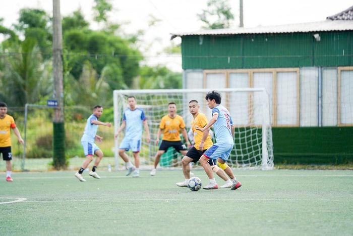 Ở bảng B, RClub Nghệ An tiếp tục cho thấy đẳng cấp của đội bóng giàu thành tích nhất giải đấu