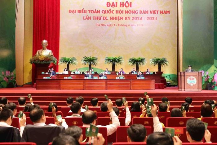 Phiên thứ nhất Đại hội đại biểu toàn quốc Hội Nông dân Việt Nam lần thứ IX
