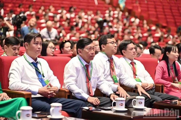 Các đại biểu về dự Đại hội.