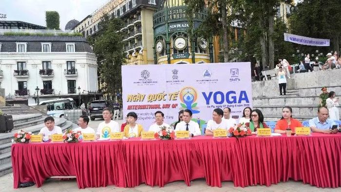Các đại biểu tham dự Ngày Quốc tế Yoga lần thứ XII năm 2026 tại Sa Pa.
