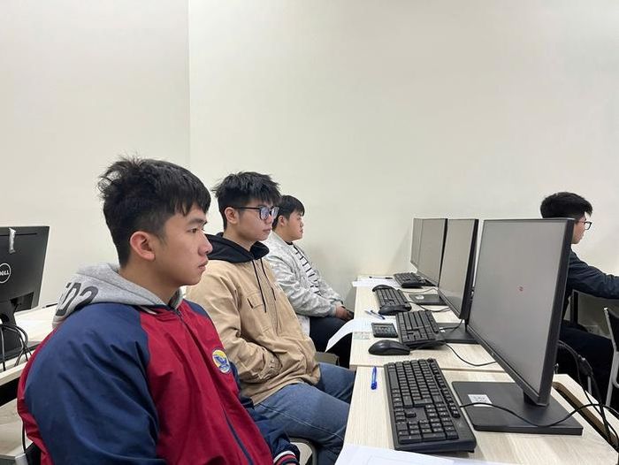 Thí sinh tham dự kỳ thi đánh giá tư duy năm 2026 của Đại học Bách khoa Hà Nội