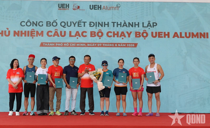 Ra mắt Câu lạc bộ Chạy bộ UEH Alumni, tạo không gian kết nối các thế hệ cựu sinh viên yêu thích chạy bộ.