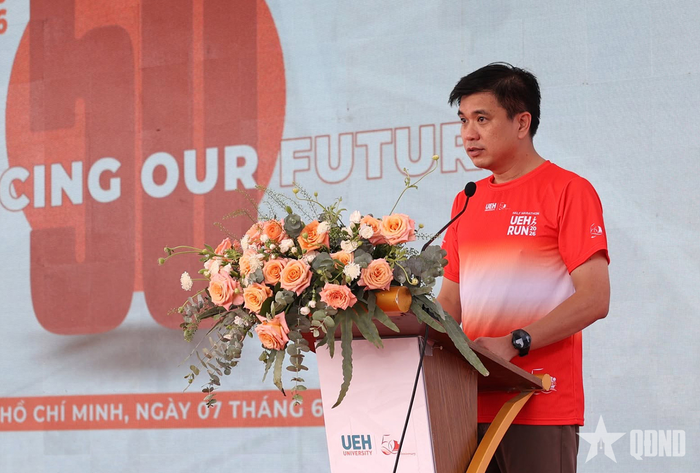 PGS, TS Bùi Quang Hùng, Giám đốc Đại học Kinh tế TP Hồ Chí Minh phát biểu tại lễ bế mạc.