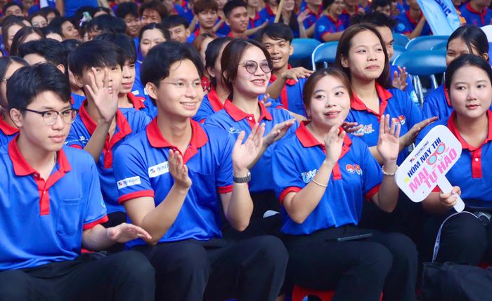  Tình nguyện viên sẵn sàng tiếp sức mùa thi năm 2026 