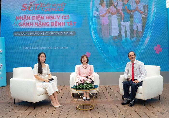 Các chuyên gia chia sẻ tại buổi tọa đàm