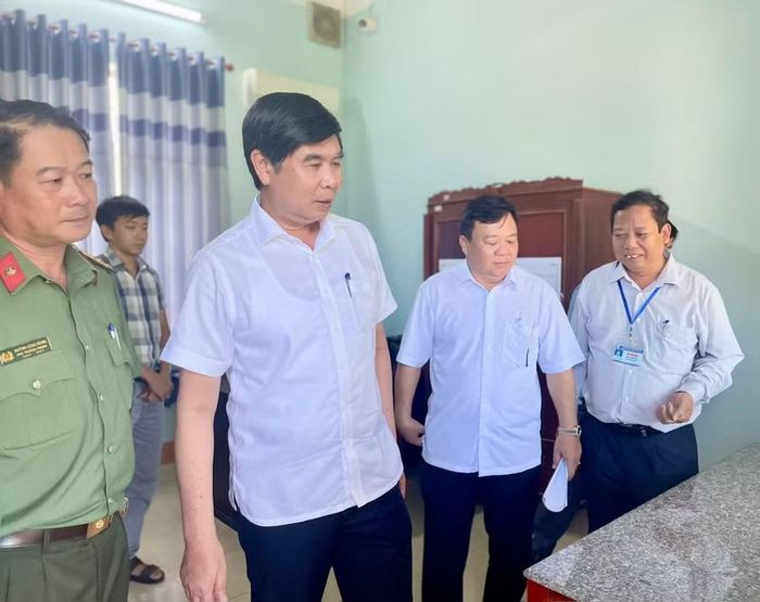 Ban chỉ đạo kỳ thi tốt nghiệp THPT tại Gia Lai kiểm tra khu vực bảo quản đề, bài thi.