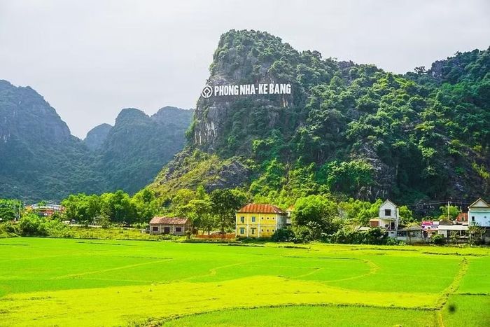 Di sản Thiên nhiên Thế giới Phong Nha - Kẻ Bàng.