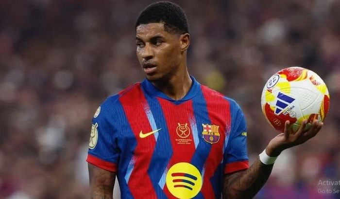 Trước thái độ cứng rắn của cầu thủ này, Man United có động thái xuống nước đầy bất ngờ.
