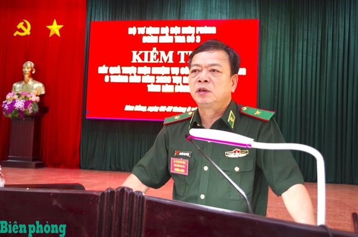 Thiếu tướng Nguyễn Văn Thiện phát biểu kết luận kiểm tra. Ảnh: Lê Khoa
