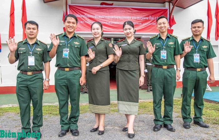 Các kỳ giao lưu sĩ quan trẻ luôn là cầu nối quan trọng, góp phần thắt chặt mối quan hệ giữa lực lượng bảo vệ biên giới hai nước Việt Nam - Lào. Ảnh: Lê Văn Chương