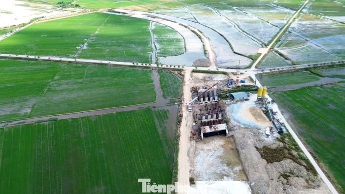 Theo đại diện chủ đầu tư, đơn vị đã phát hành thông báo chấm dứt hợp đồng đối với phần công việc do Công ty CP Tập đoàn Đồng Tâm thực hiện tại gói thầu số 21. Hiện các thủ tục đang được hoàn tất để ban hành quyết định chấm dứt hợp đồng chính thức do nhà thầu vi phạm các điều khoản đã ký kết.