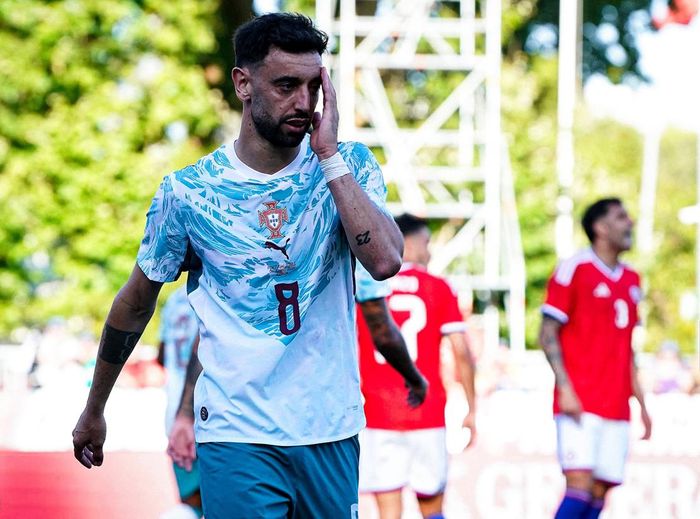 Bruno Fernandes là hạt nhân chính trên hàng tiền vệ