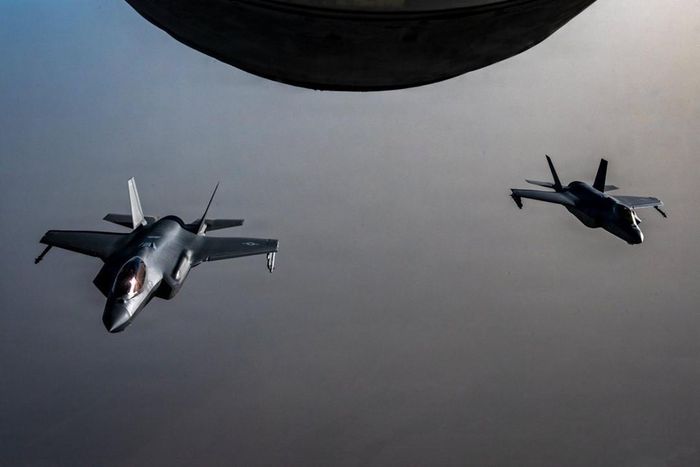 Tiêm kích F-35 của Mỹ tuần tra tại eo biển Hormuz. Ảnh: CENTCOM