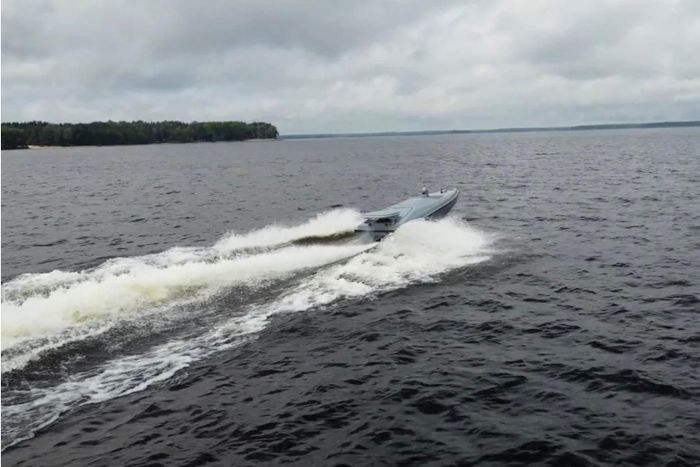 Xuồng không người lái của Ukraine. Ảnh: CNN