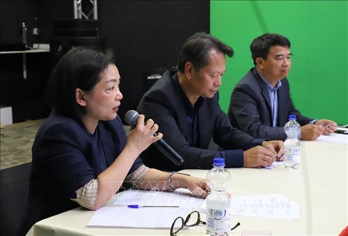 Tham tán Hà Thị Lâm Hồng đề xuất thành lập Mạng lưới trí thức Việt Nam trong bang.