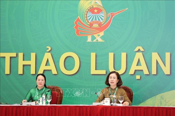 Phó Chủ tịch Hội Nông dân Việt Nam Bùi Thị Thơm - Chủ tọa tổ thảo luận số 3 phát biểu. Ảnh: Hoàng Hiếu/TTXVN