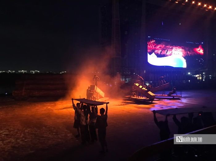 Các show trình diễn nghệ thuật đêm hút chân du khách