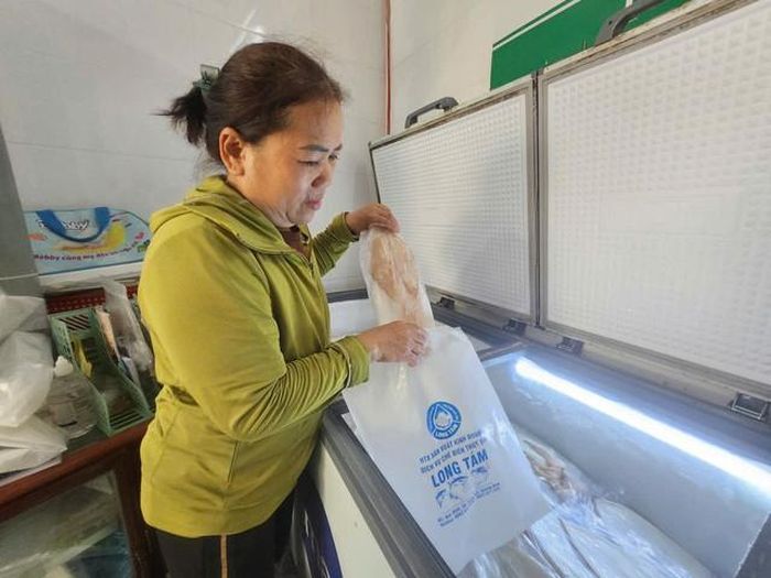 Mực một nắng loại 1 có giá bán dao động khoảng 1 triệu đồng/1kg.