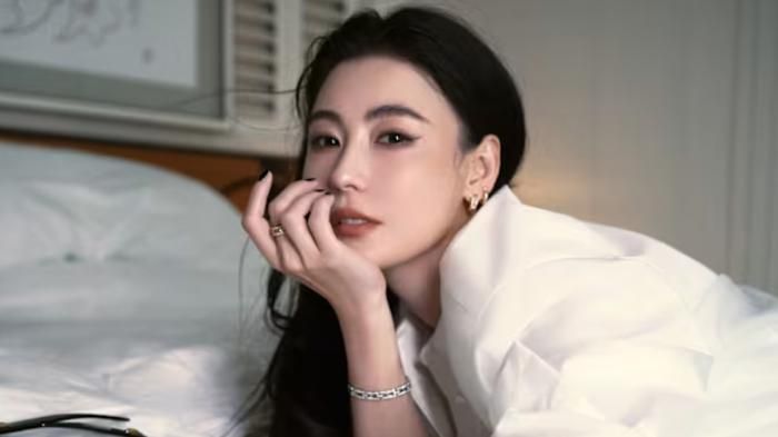 Ở tuổi 46, Trương Bá Chi gây chú ý khi khẳng định phụ nữ sau 45 tuổi mới bước vào giai đoạn hấp dẫn nhất của cuộc đời.