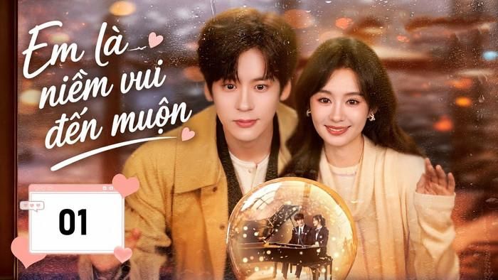 Khai thác mô-típ yêu thầm quen thuộc nhưng vẫn tạo được sức hút nhờ cách xây dựng nhân vật gần gũi. Hứa Hoài Tụng là luật sư tài năng đã âm thầm dành tình cảm cho Nguyễn Dụ suốt nhiều năm. Khi cả hai có cơ hội đồng hành trong một vụ việc pháp lý, khoảng cách dần được rút ngắn, mở ra câu chuyện tình yêu trưởng thành và ngọt ngào.
