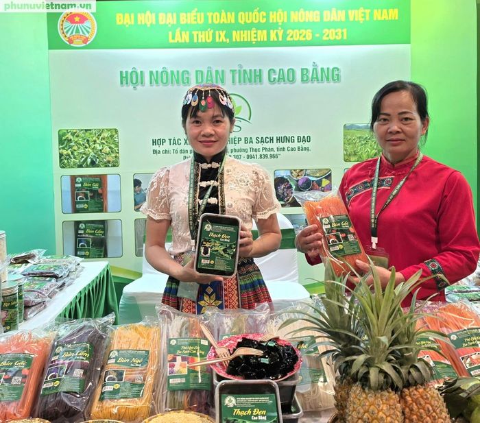Những sản vật đặc trưng đến từ khắp mọi miền đất nước đã góp phần tạo nên không gian trưng bày đa sắc màu, phản ánh sinh động thành tựu phát triển của nền nông nghiệp Việt Nam cũng như vai trò ngày càng lớn của nông dân trong phát triển kinh tế nông thôn.