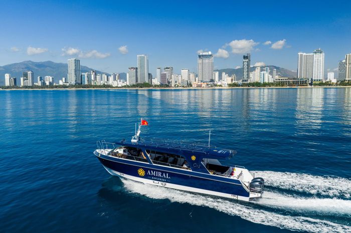 Amiral Cruises for Presidents là dự án đầu tiên của LuxGroup trong kế hoạch đầu tư 1.000 tỷ phát triển 10 du thuyền hạng sang ở phía Nam.