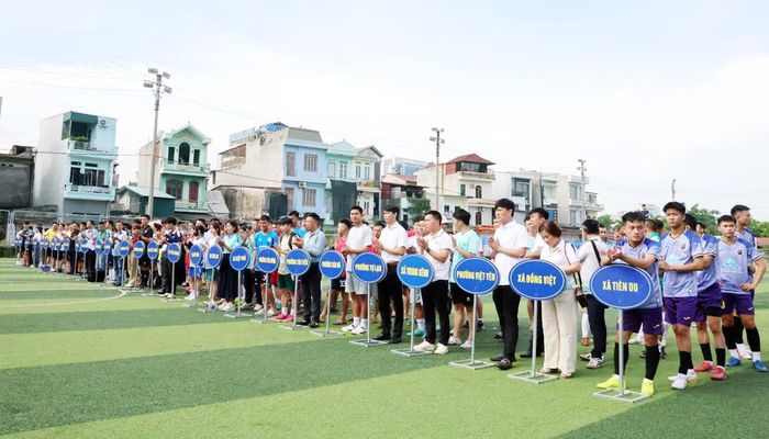  Quang cảnh lễ khai mạc giải bóng đá tỉnh Bắc Ninh năm 2026. 