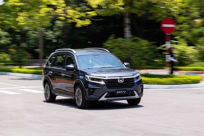 BR-V đạt chứng nhận an toàn 5 sao ASEAN NCAP nhờ loạt công nghệ hỗ trợ lái tiên tiến.